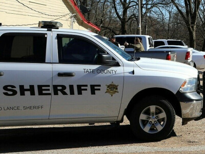 Six dead in Mississippi shooting rampage, suspect detained