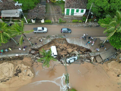 Brazil flooding, landslides kill at least 36