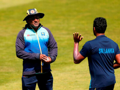 Returning Bangladesh coach says senior cricketers safe