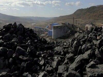 Six dead, dozens still missing after China mine collapse