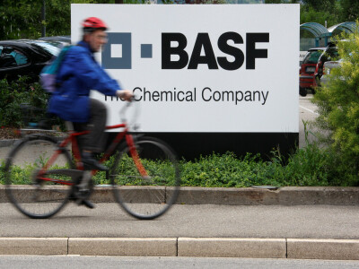 BASF to cut jobs, close units in response to high energy costs