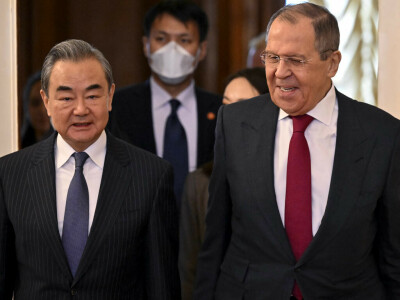 China urges Russia, Ukraine to hold talks, warns against using nuclear weapons