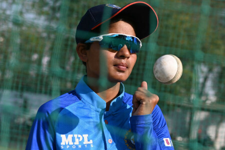 Golden wicket: Labourer&rsquo;s daughter, 15, scores India cricket payday