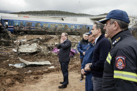 Toll rises to 42 in Greek train crash Toll rises to 42 in Greek train crash
