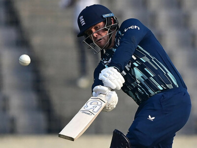 Roy ton powers England to victory in 2nd Bangladesh ODI