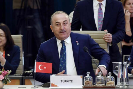 Turkiye says it is working to renew Black Sea grain deal