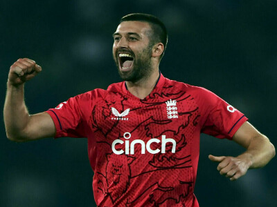 England&rsquo;s Wood expects limited role in Ashes at home