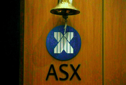 Australian shares flat as miners offset gains from banks