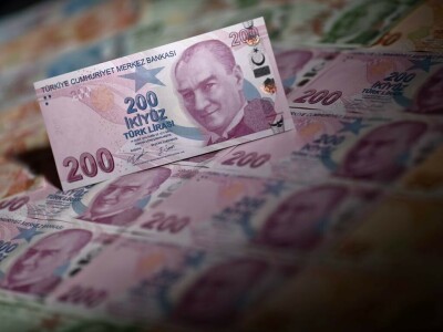 Turkish lira at record low near 19 to the dollar