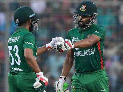 Bangladesh stun England to seal T20 series