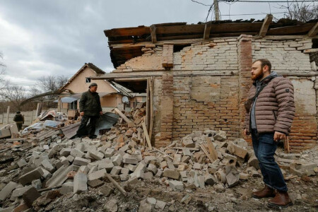 Ukraine, Russia locked in brutal battle in Bakhmut, casualties mount