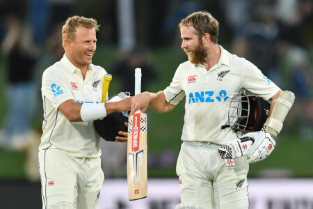 New Zealand beat Sri Lanka in last-ball Test thriller