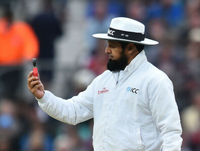 World record-holding Pakistan umpire Aleem Dar steps down