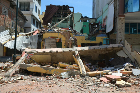 At least 14 killed as strong quake jolts Ecuador and Peru