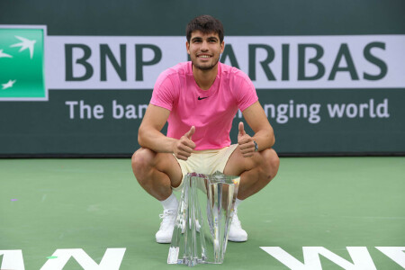 Alcaraz routs Medvedev for Indian Wells title, return to No. 1