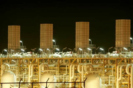 Iran counts on &lsquo;huge volumes&rsquo; of oil and gas swaps from Russia