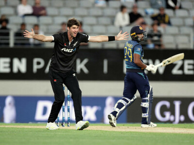 New Zealand&rsquo;s Shipley tears through Sri Lanka in ODI thrashing