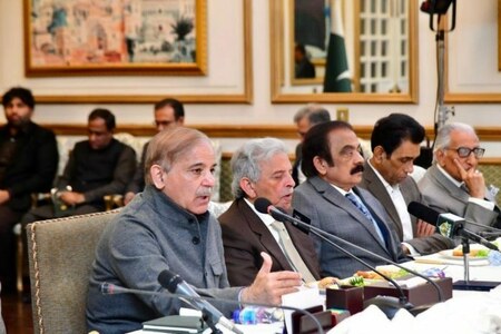 PM Shehbaz lauds services of Pakistan&rsquo;s rescue teams in Turkiye, Syria