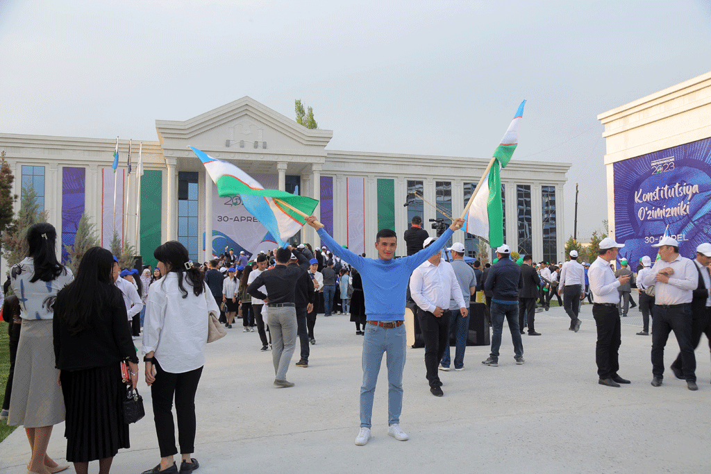 Uzbekistan tries to garner backing for controversial vote