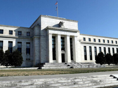 As banking jitterbug dies down, Fed returns to its main dance partner