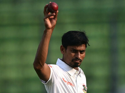 Ireland strike after making 214 in Bangladesh Test