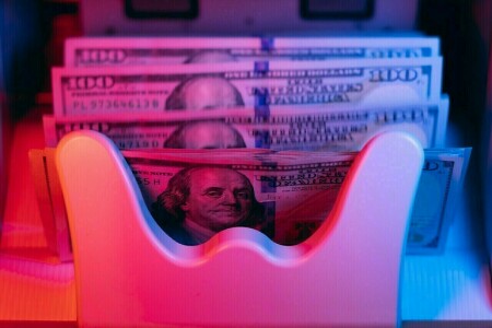 SBP-held forex reserves fall $36mn, now stand at $4.21bn