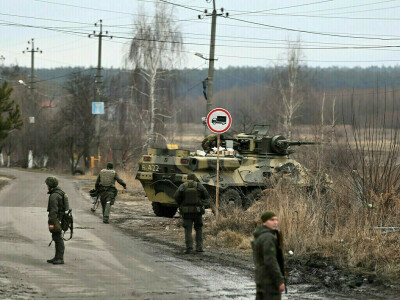 Russia claims Bakhmut surrounded, Kyiv says holding on