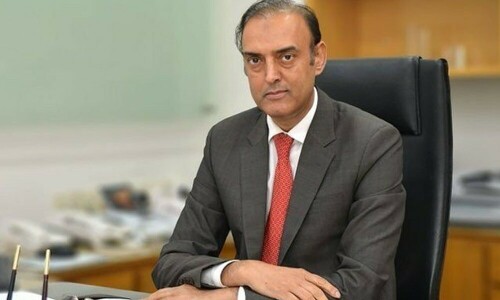 In meeting with investors in US, SBP chief says economy on its way to achieving stability In meeting with investors in US, SBP chief says economy on its way to achieving stability