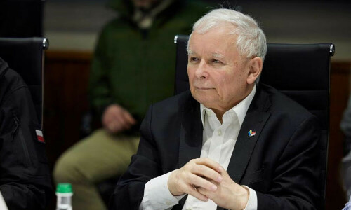 Polish government bans grain and food imports from Ukraine