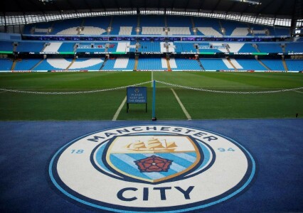 Arsenal on the ropes as Man City aim for knockout blow in Premier League title race