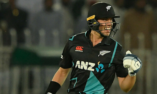 Chapman checks back into NZ ODI squad but not thinking about World Cup yet