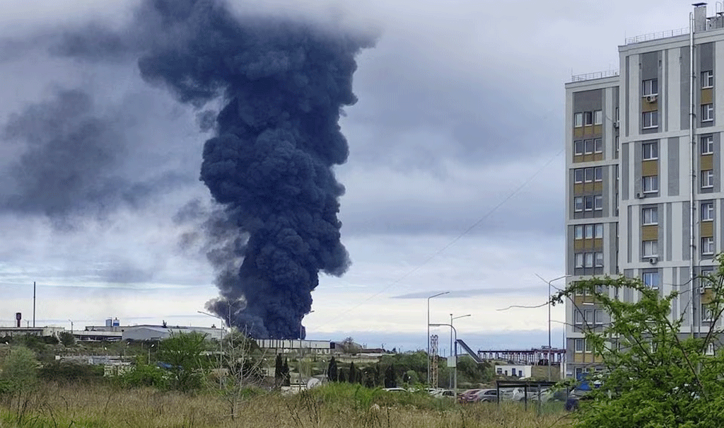 Oil depot fire part of Ukraine’s preparation for counter-offensive Oil depot fire part of Ukraine’s preparation for counter-offensive