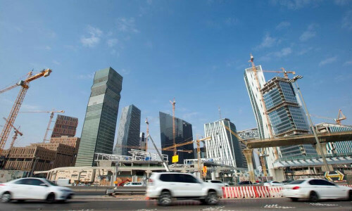 Bankers&rsquo; salaries surging amid hiring spree in Saudi Arabia