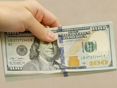 Dollar on rates-watch as traders wait on loans data Dollar on rates-watch as traders wait on loans data
