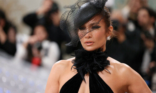 A Minute With: Jennifer Lopez and &lsquo;The Mother&rsquo; team on &lsquo;badass&rsquo; moms