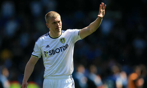 Leeds snatch 2-2 draw with Newcastle after penalty nightmare