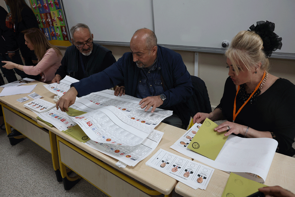Voting starts in Turkiye elections