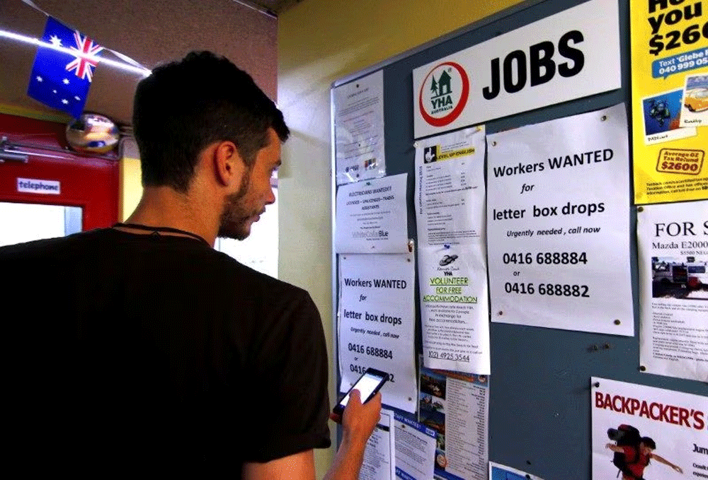 Australia employment unexpectedly drops, reinforcing rate pause bets