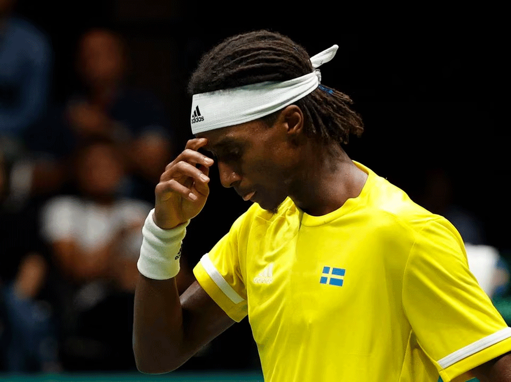 Ymer disqualified in Lyon after smashing racket on umpire&rsquo;s chair