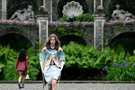 Louis Vuitton braves rain on its Italian island paradise