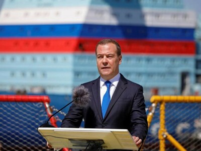 Russia&rsquo;s Medvedev says pre-emptive strike needed if Ukraine receives nuclear weapons