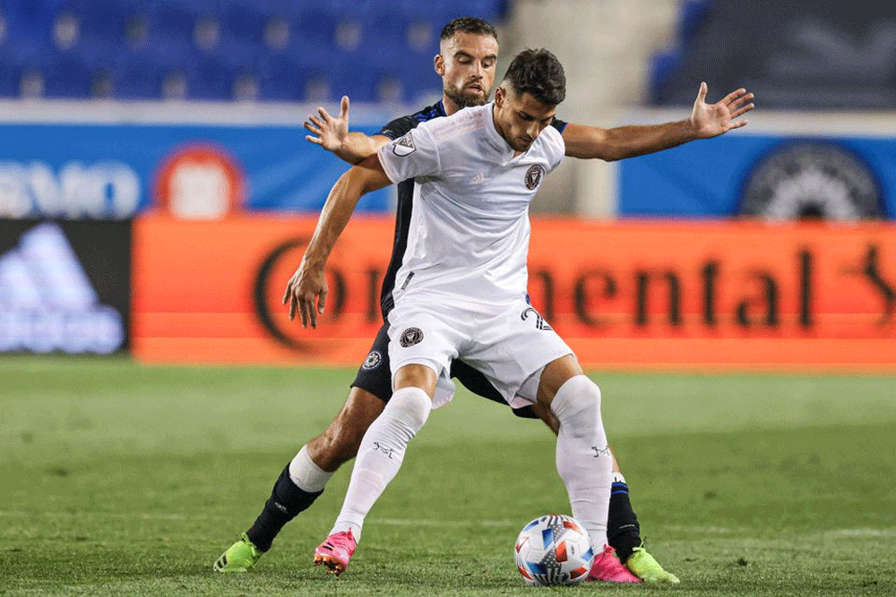 Carranza brace gives Philadelphia victory in New York