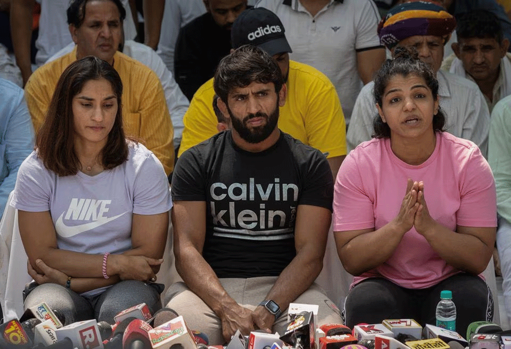 Indian athletes postpone medal-immersion protest against chief