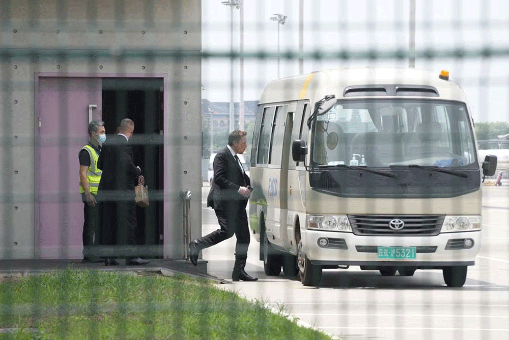 Elon Musk wraps up whirlwind China trip