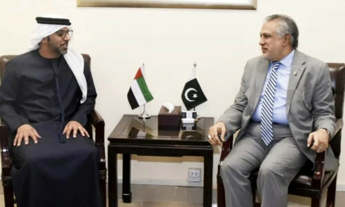 Envoys of China, UAE meet Dar as IMF programme remains stalled Envoys of China, UAE meet Dar as IMF programme remains stalled