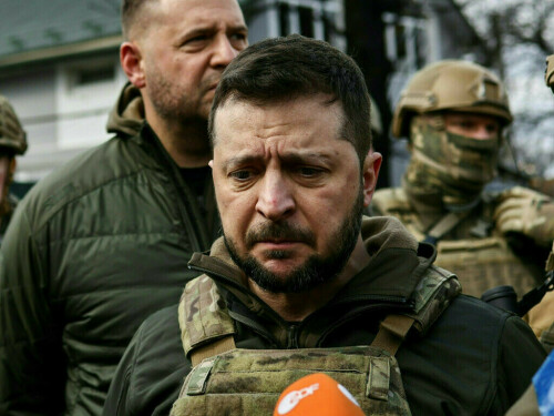 Ukraine&rsquo;s Zelenskiy visits flood-hit Kherson region after Kakhovka dam collapse