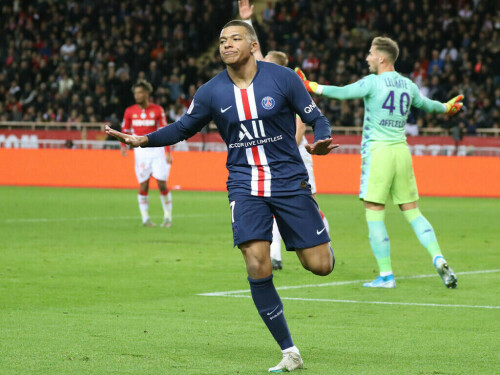 Macron to &lsquo;try to push&rsquo; for Mbappe to stay at PSG