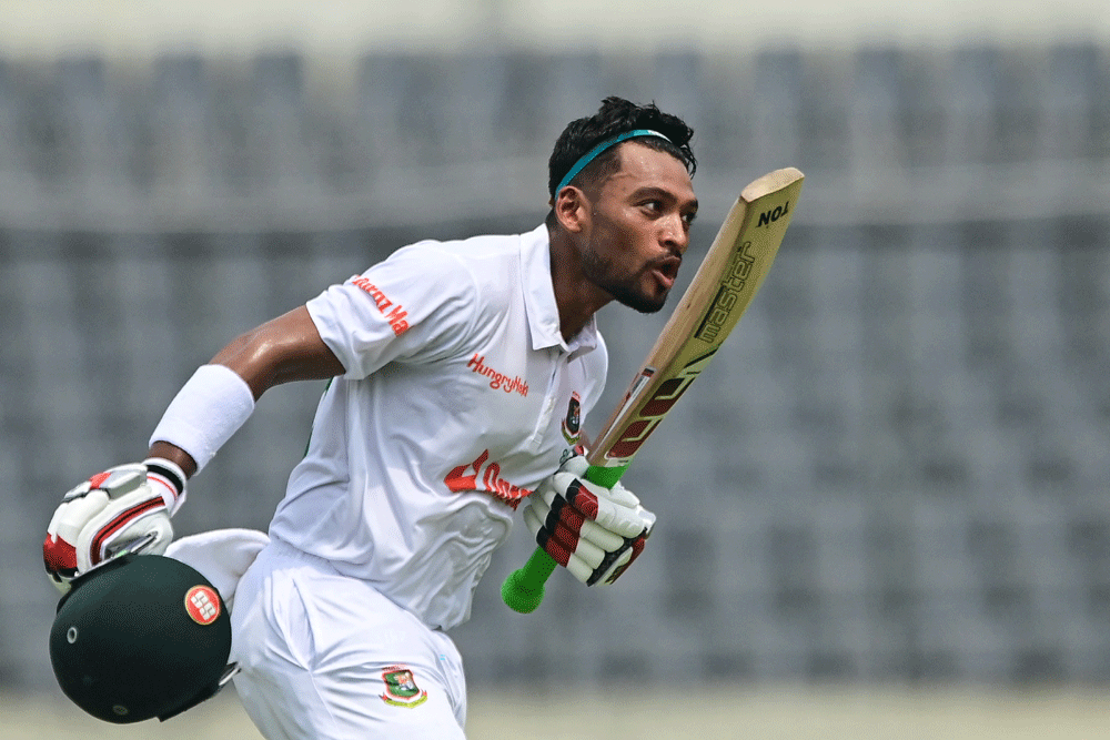 Najmul&rsquo;s second match ton guides Bangladesh to 491-run lead