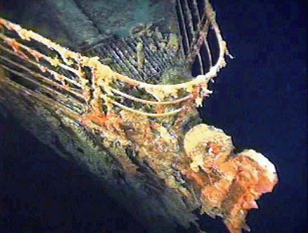 Two Pakistanis on sub that went missing on trip to Titanic wreckage
