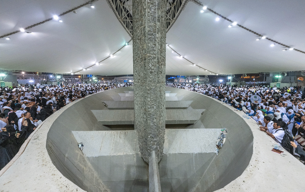 Crowds stone the devil as biggest Hajj since pandemic draws to a close